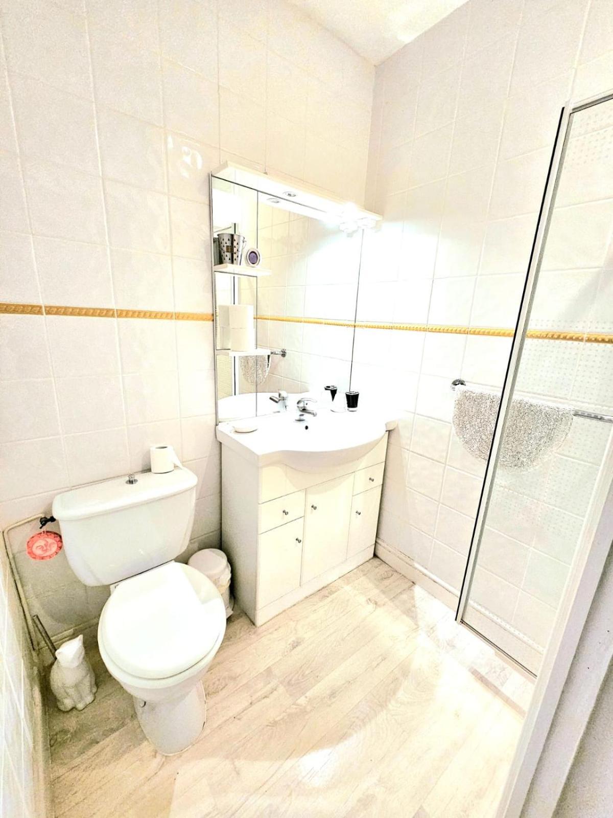 La Medeenne Alairac Zimmer foto